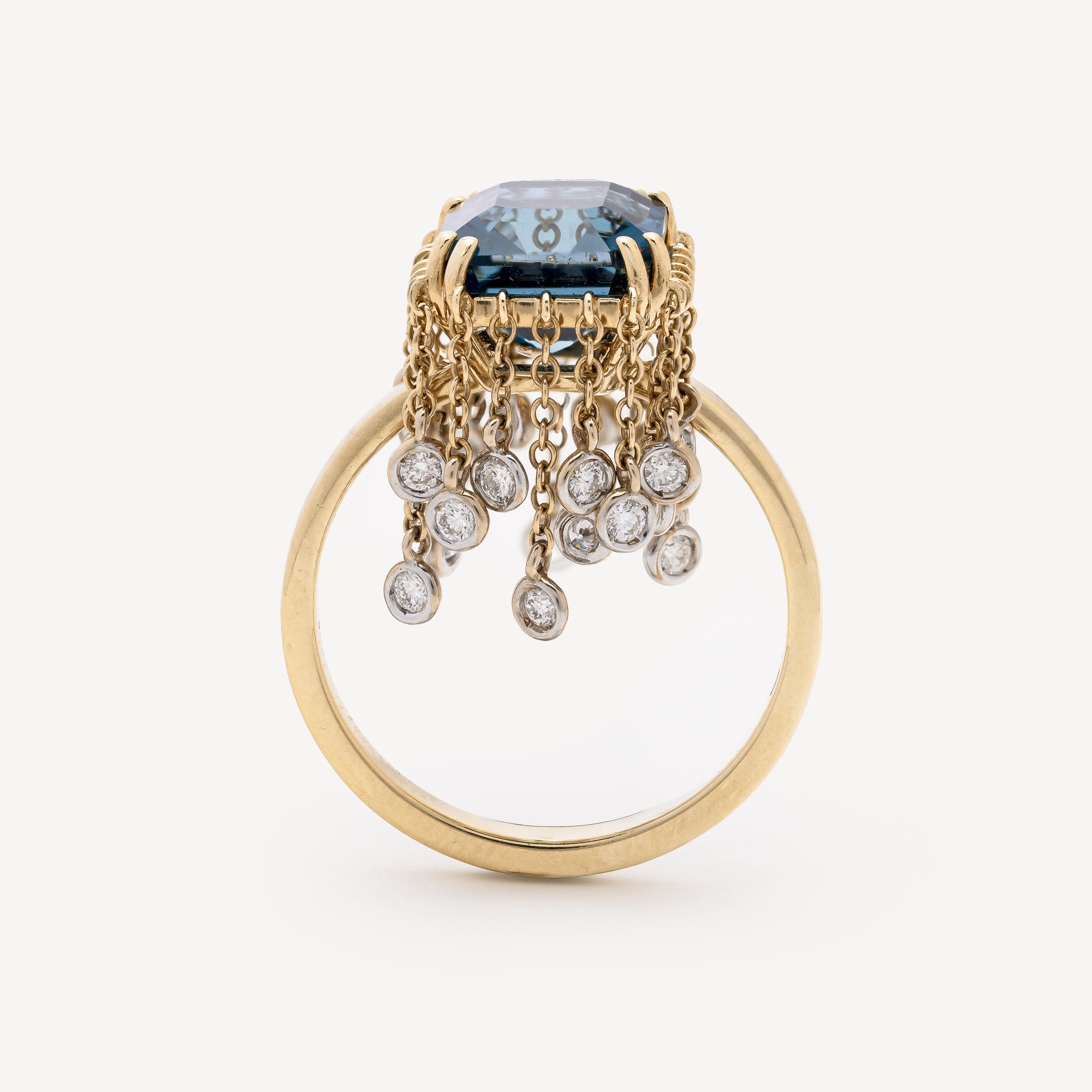 Diamonds London Topaz ring