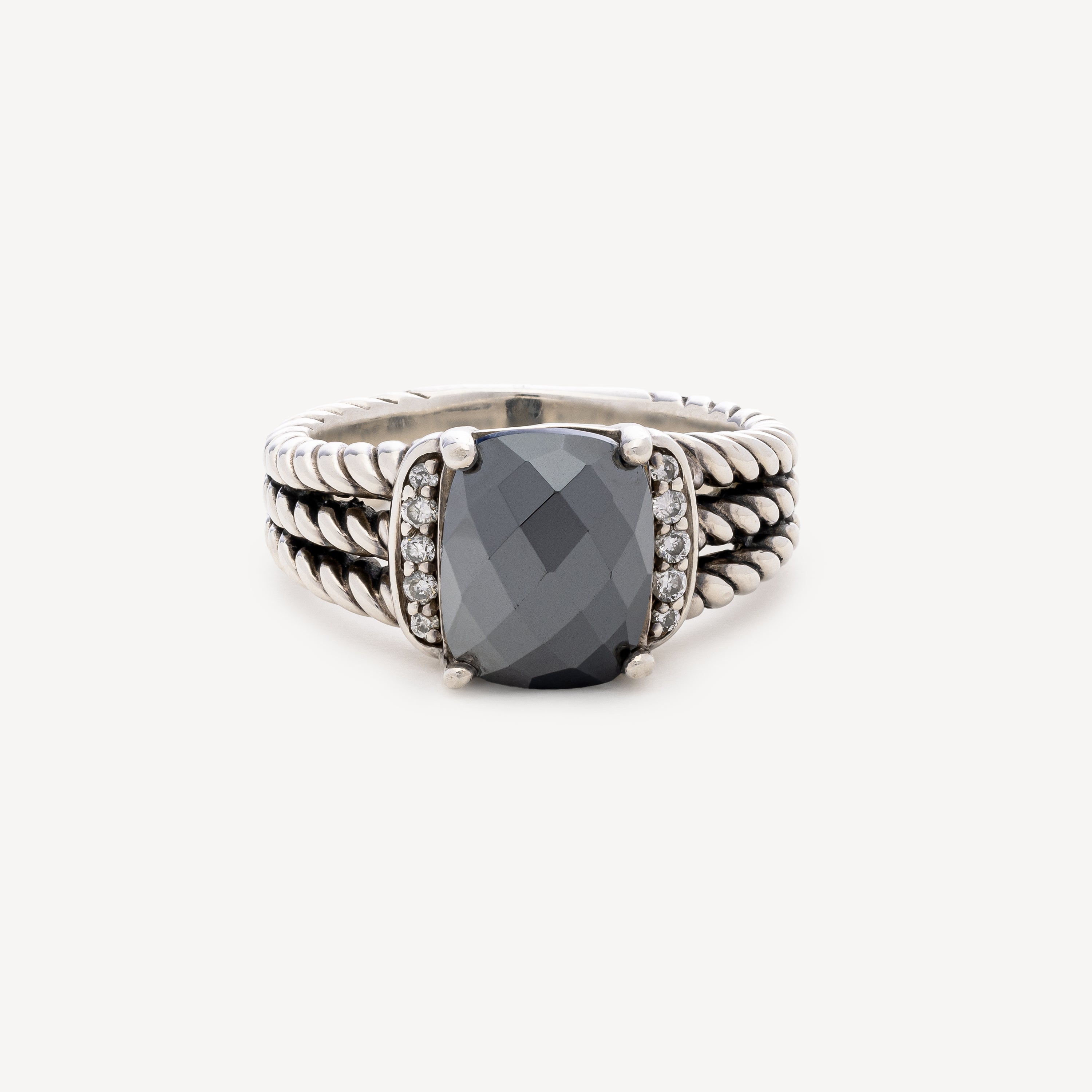 Petite Wheaton ring