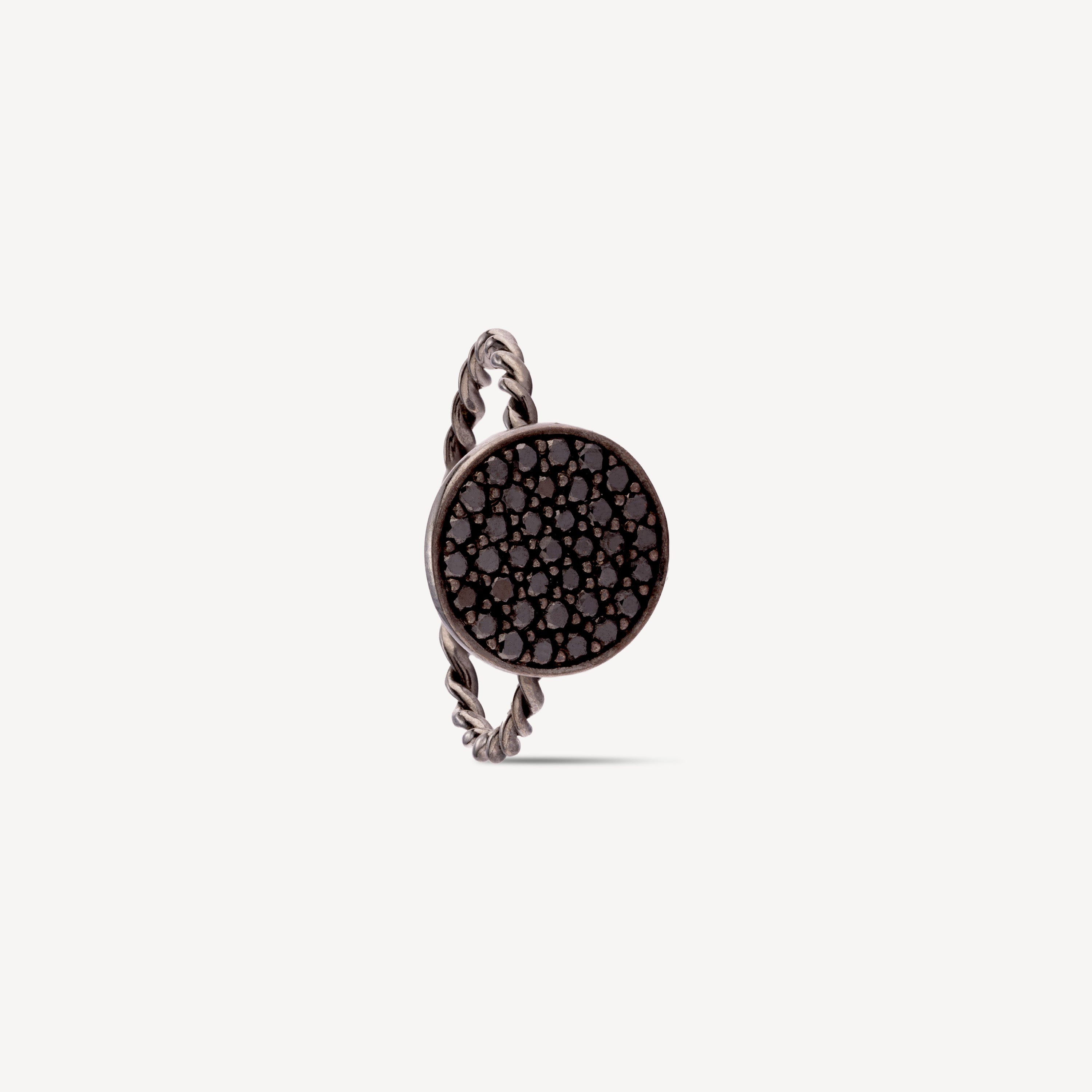 Round black diamonds ring