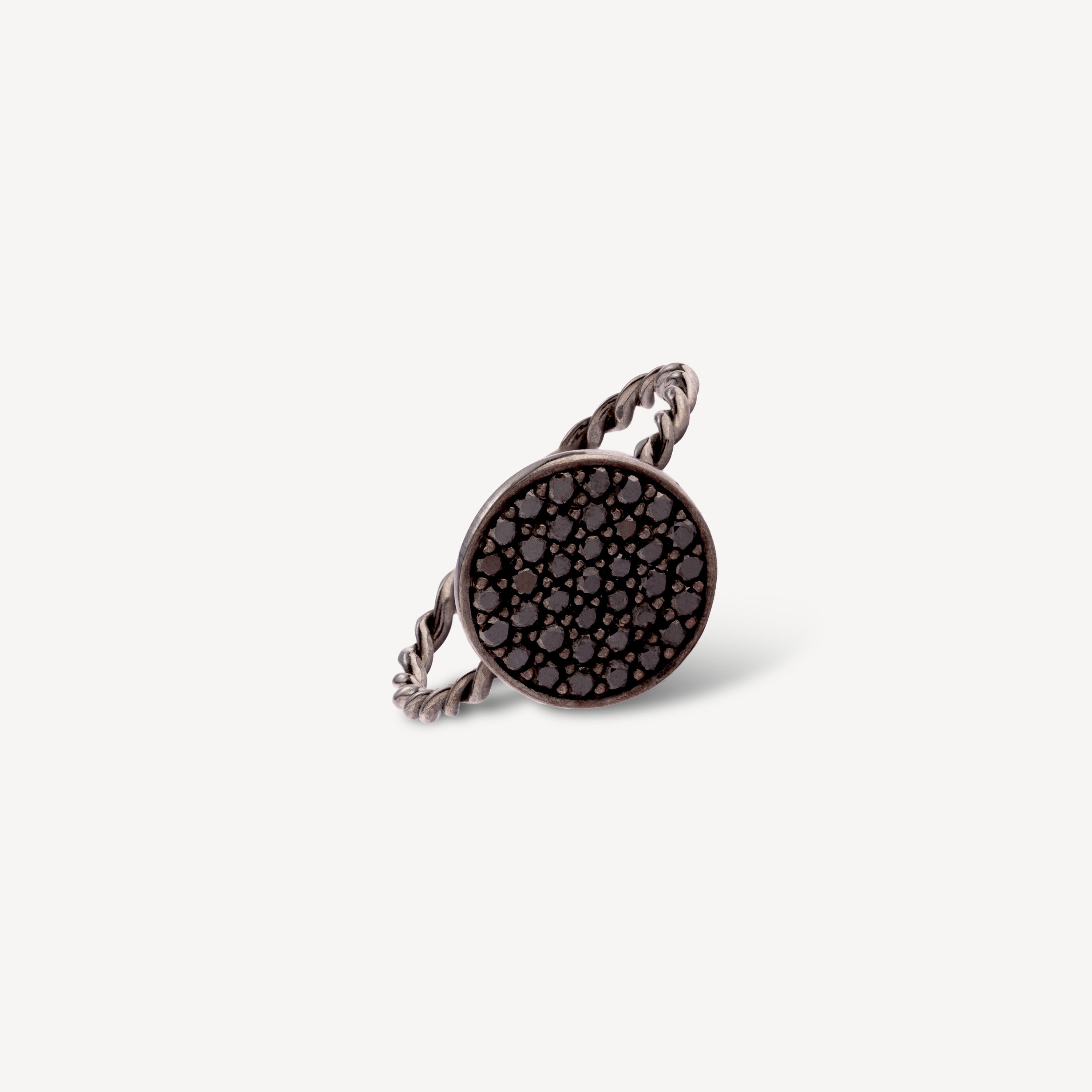 Round black diamonds ring