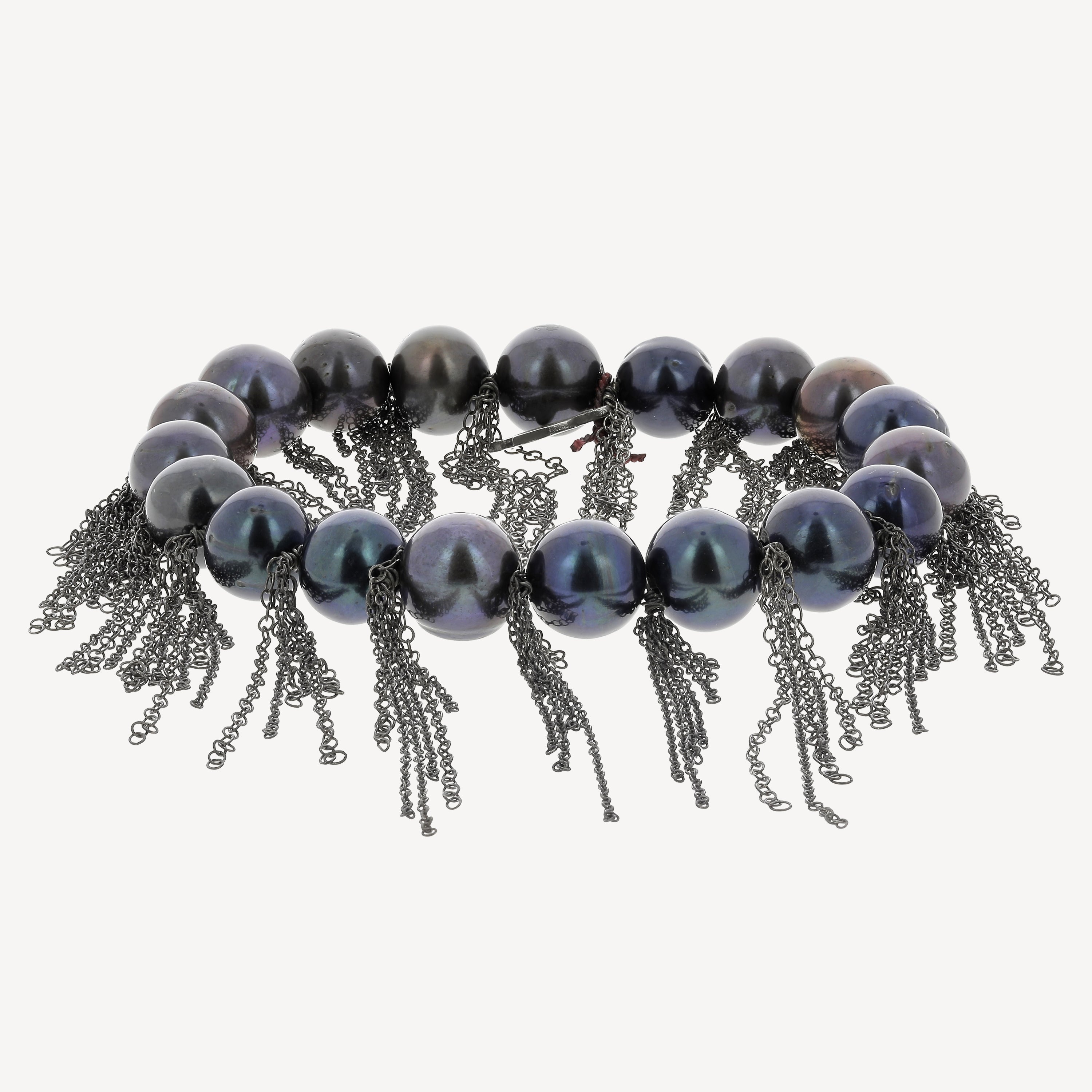 Tahitian pearl bracelet with bangs