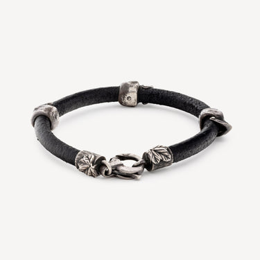 Bracelet Cuir et Têtes de Mort